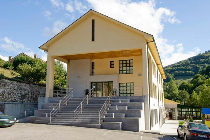 Hotel Restaurante La Casilla Cangas De Narcea Eksteriør bilde